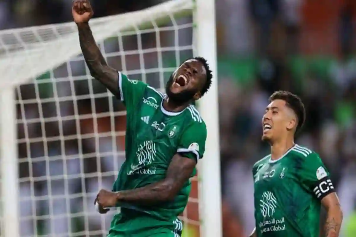 إهانة الراقي للهلال