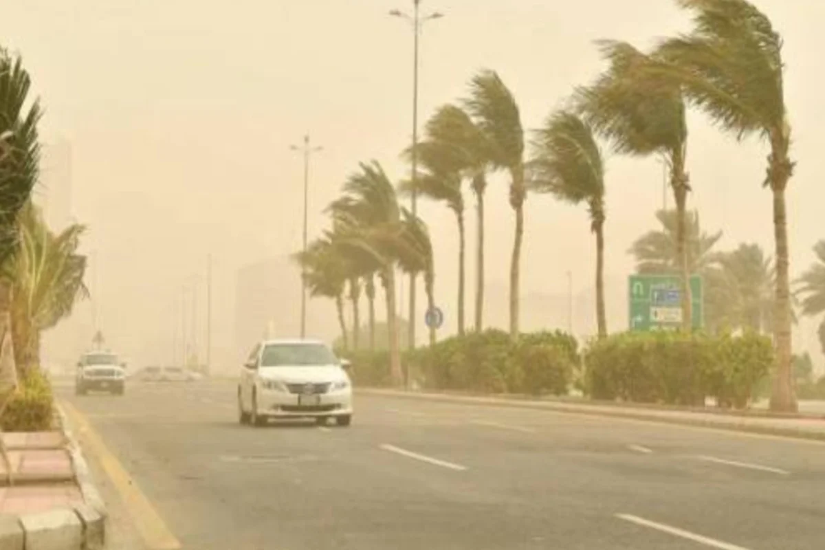 أتربة وغبار على الشرقية