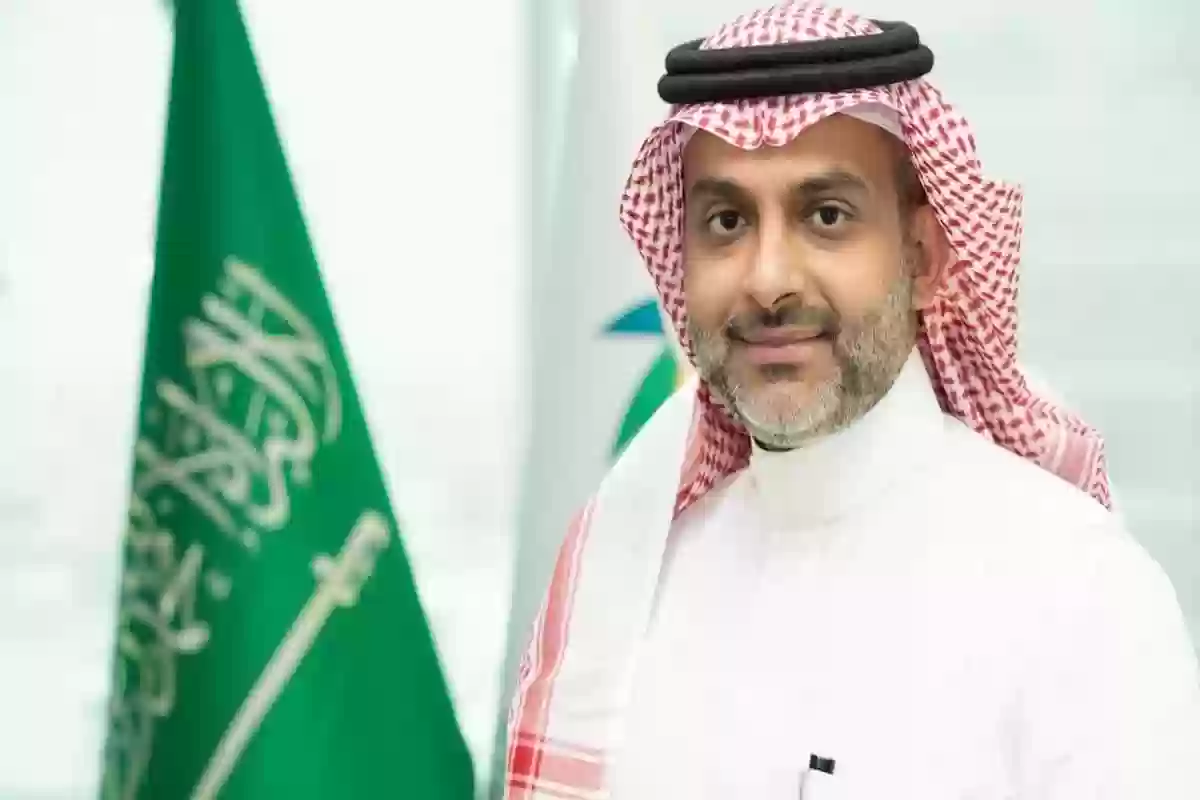 نائب وزير الموارد البشرية يوضح