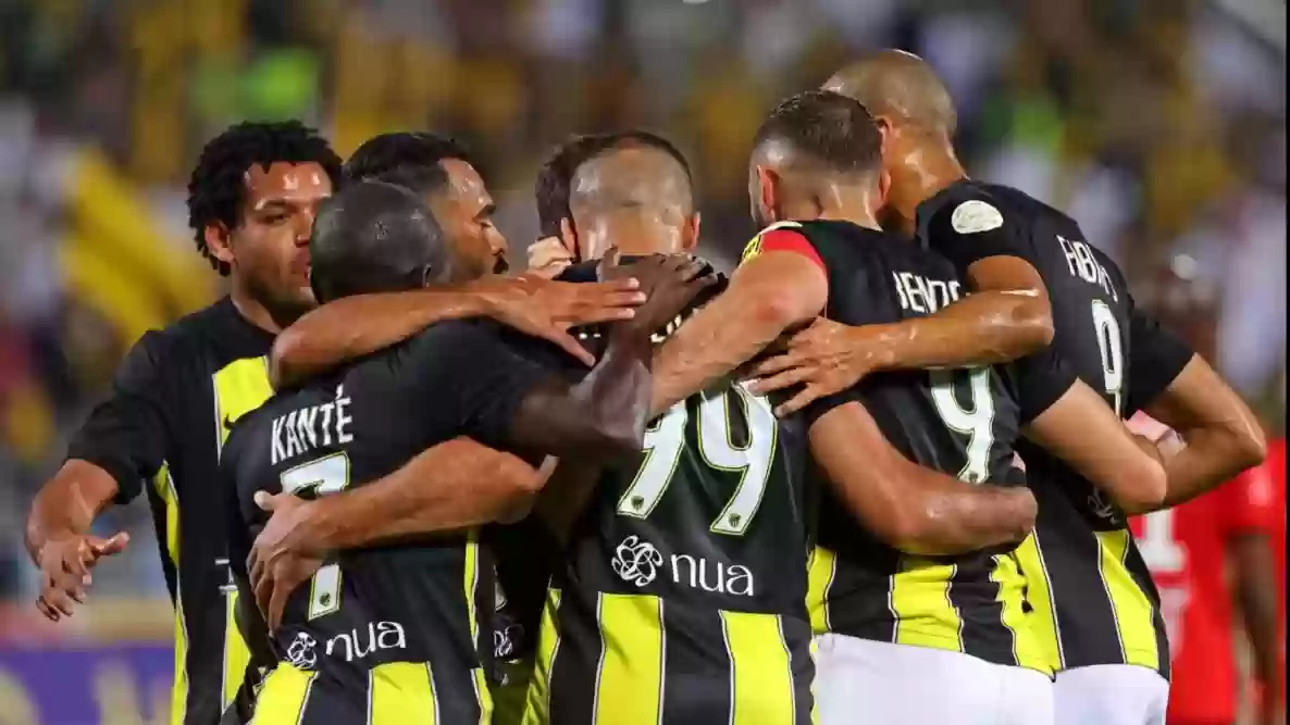 الكشف عن موعد عودة نجم الاتحاد السعودي عقب نجاح العملية الجراحية