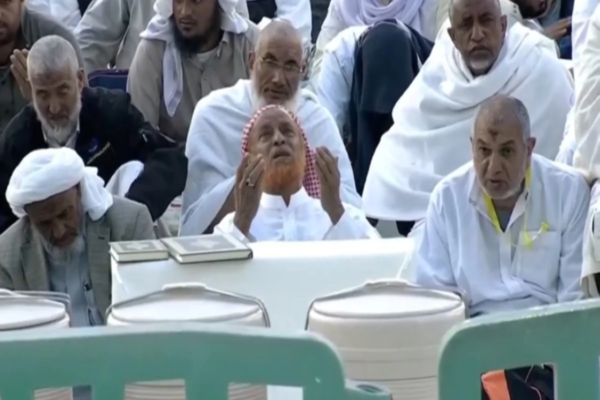 مصلون في الحرم 
