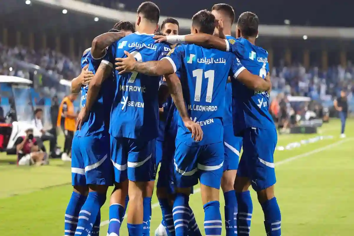 تعليق مثير من رئيس الهلال الأسبق على نتائج الزعيم الأزرق مؤخرًأ