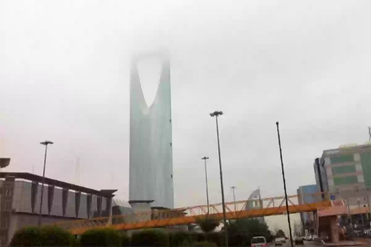 الأرصاد السعودية تكشف عن طقس الإثنين وتطلق تحذيراتها