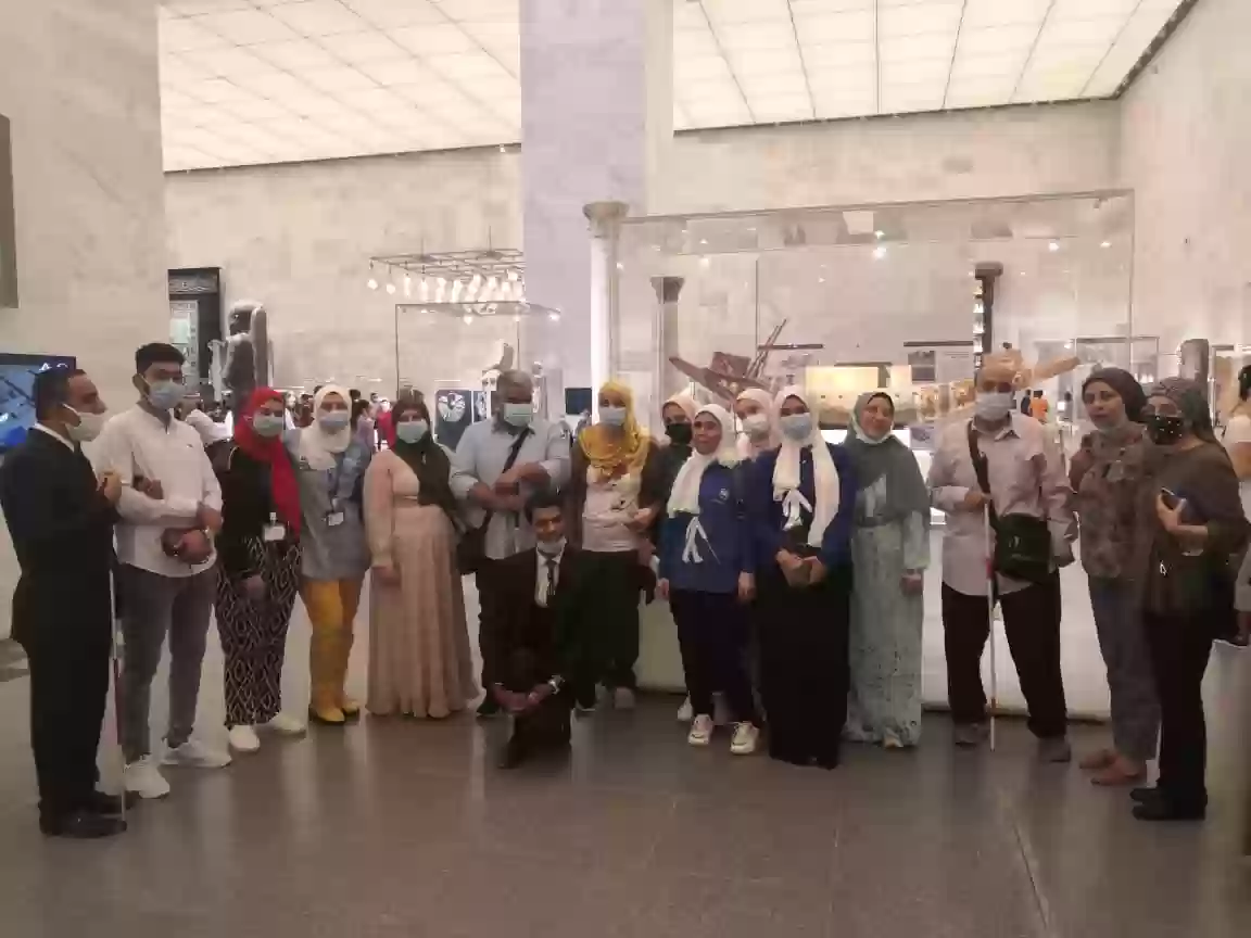 تقوم بجولات لذوي الإعاقة لتعرف على المعالم الثقافية