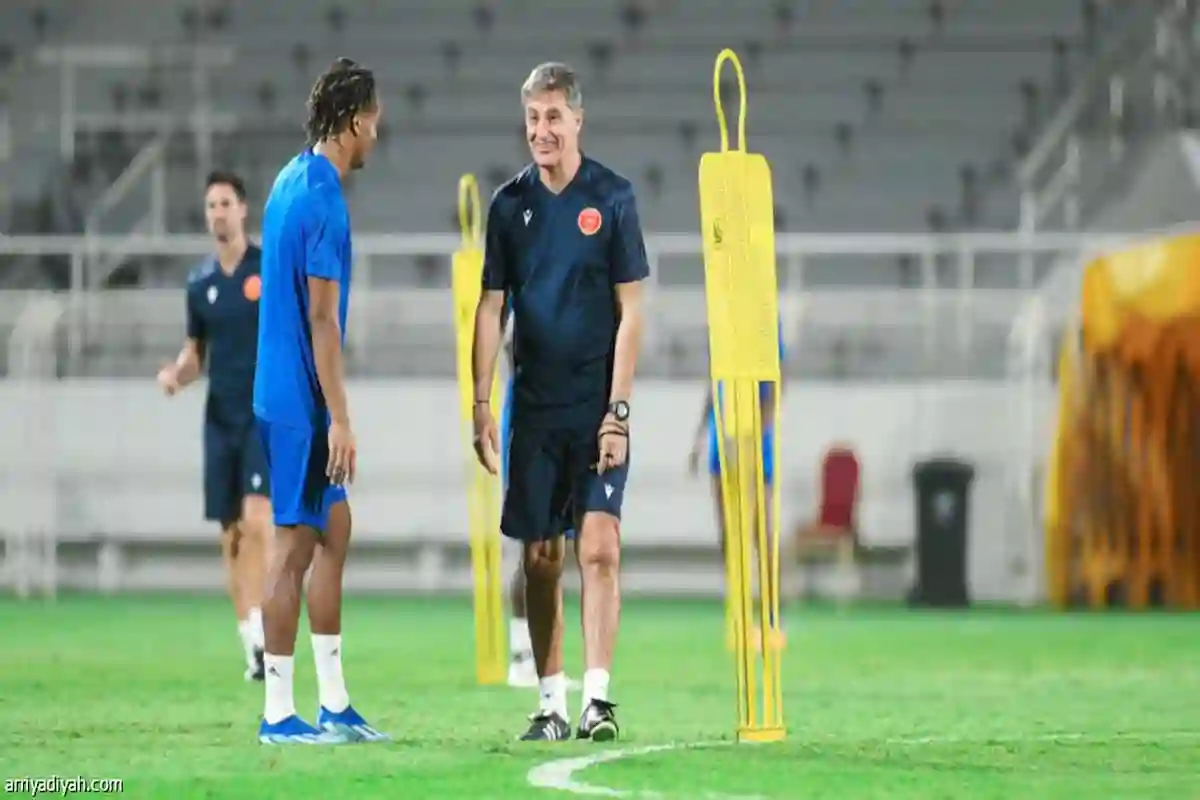 جونزاليس يعلق على التعادل مع الاتحاد السعودي في روشن