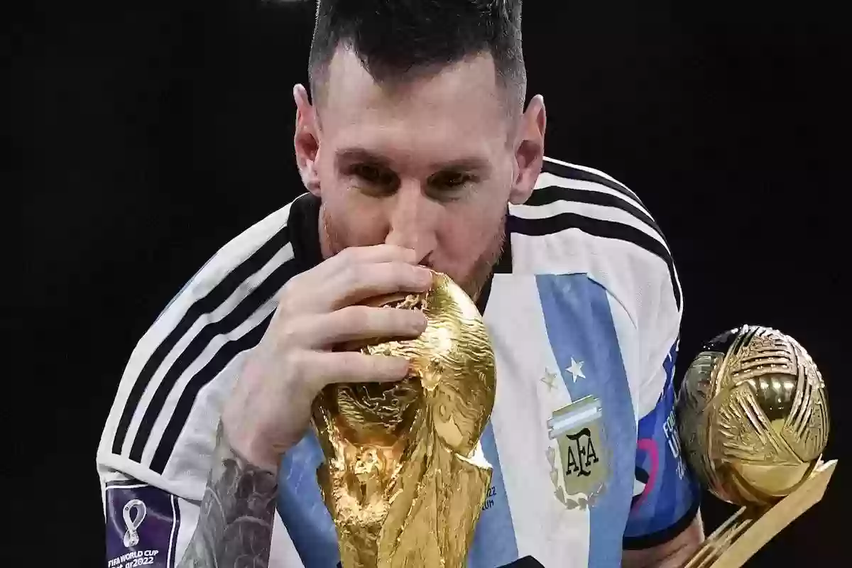 العالمي يزلزل وسط الكرة العالمية بالتعاقد مع ليو ميسي