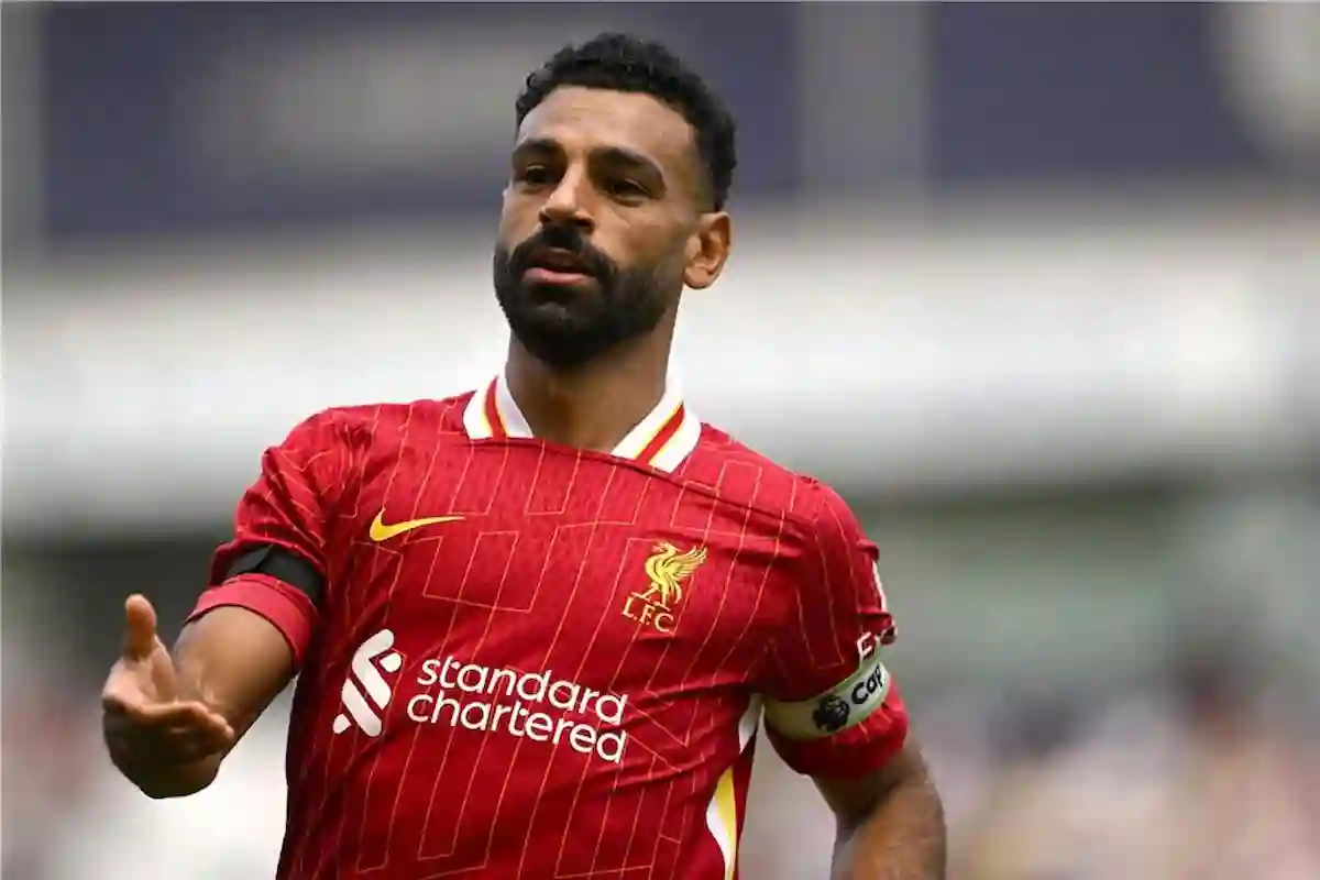 محمد صلاح ينافس بقوة على الكرة الذهبية 2025 بعد موسم تاريخي مع ليفربول