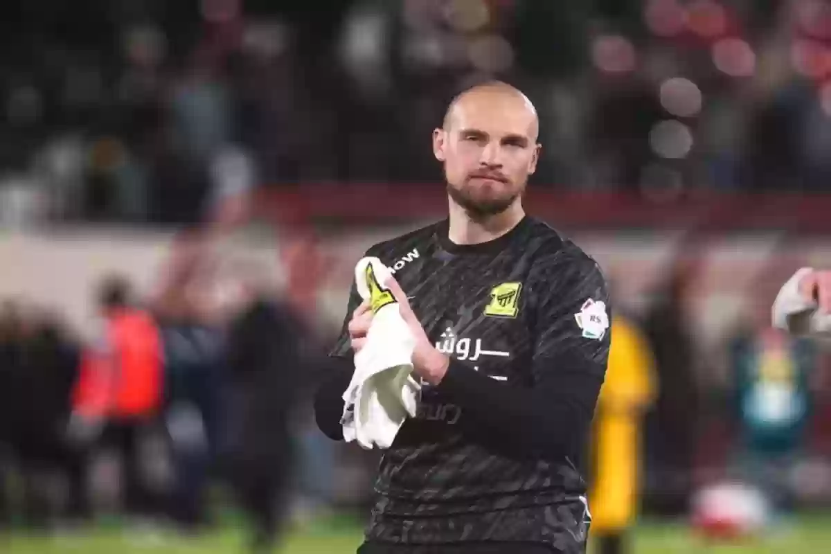 إشادة طريفة من الشنيف في حق الحارس الاتحاد الصربي