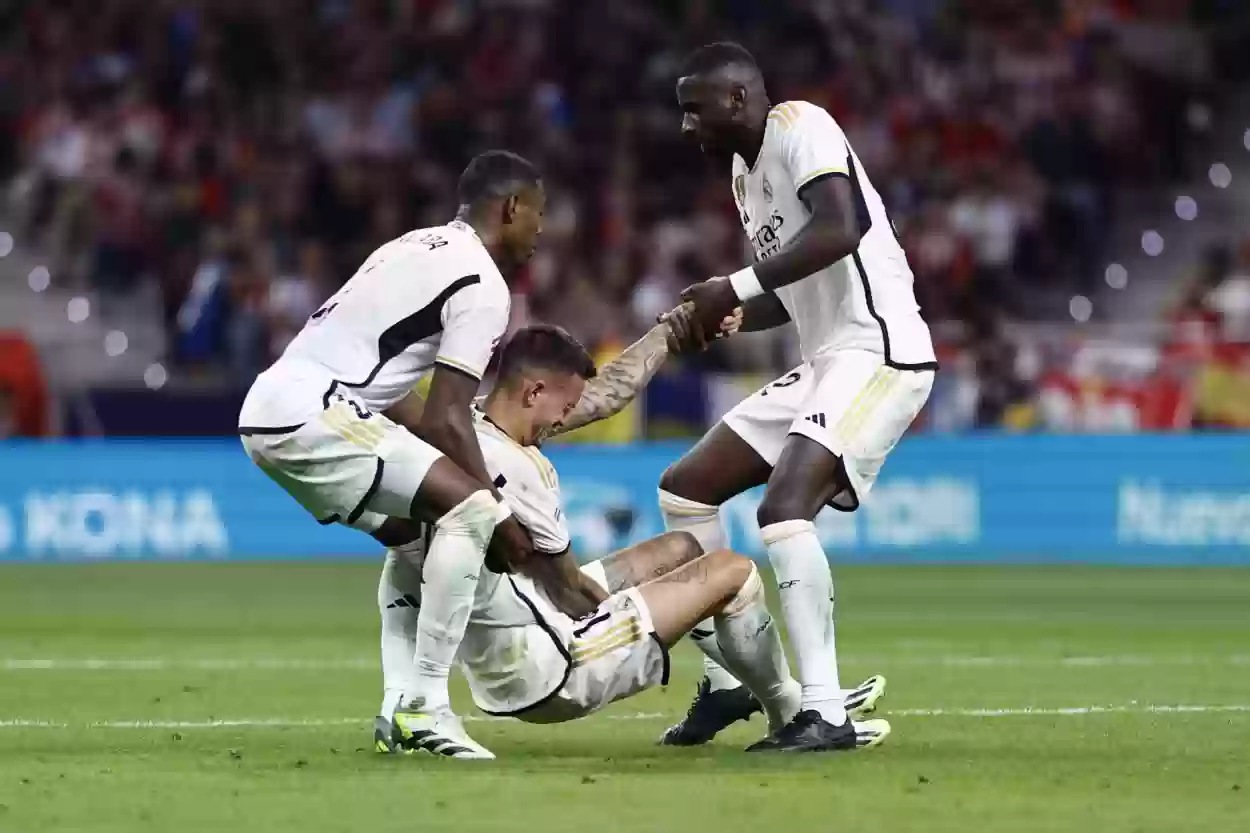 الكشف عن شروط نجم ريال مدريد للانتقال لدوري روشن