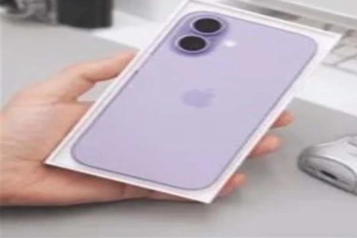 iPhone 17