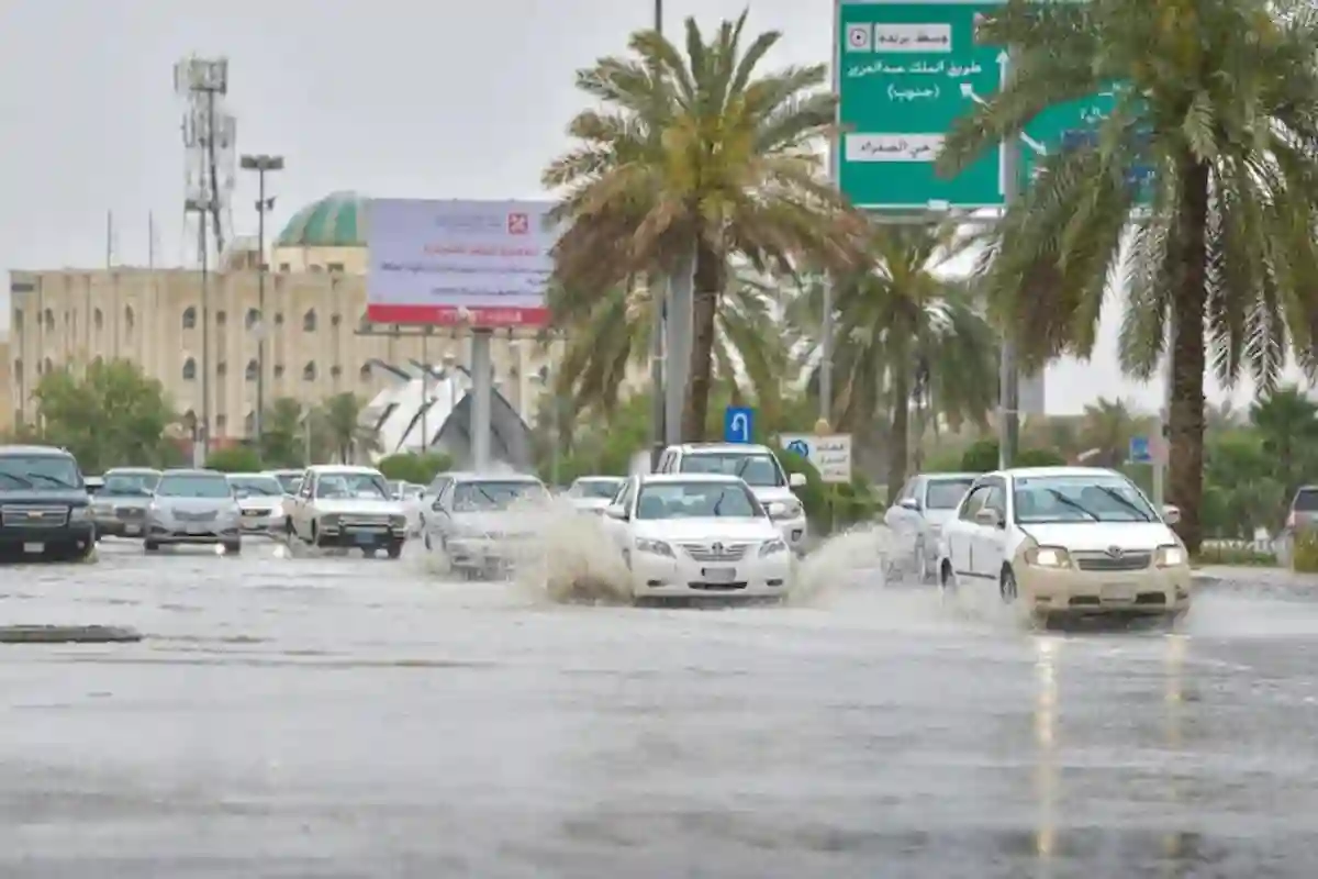 استمرار هطول أمطار رعدية مع زخات من البرد 