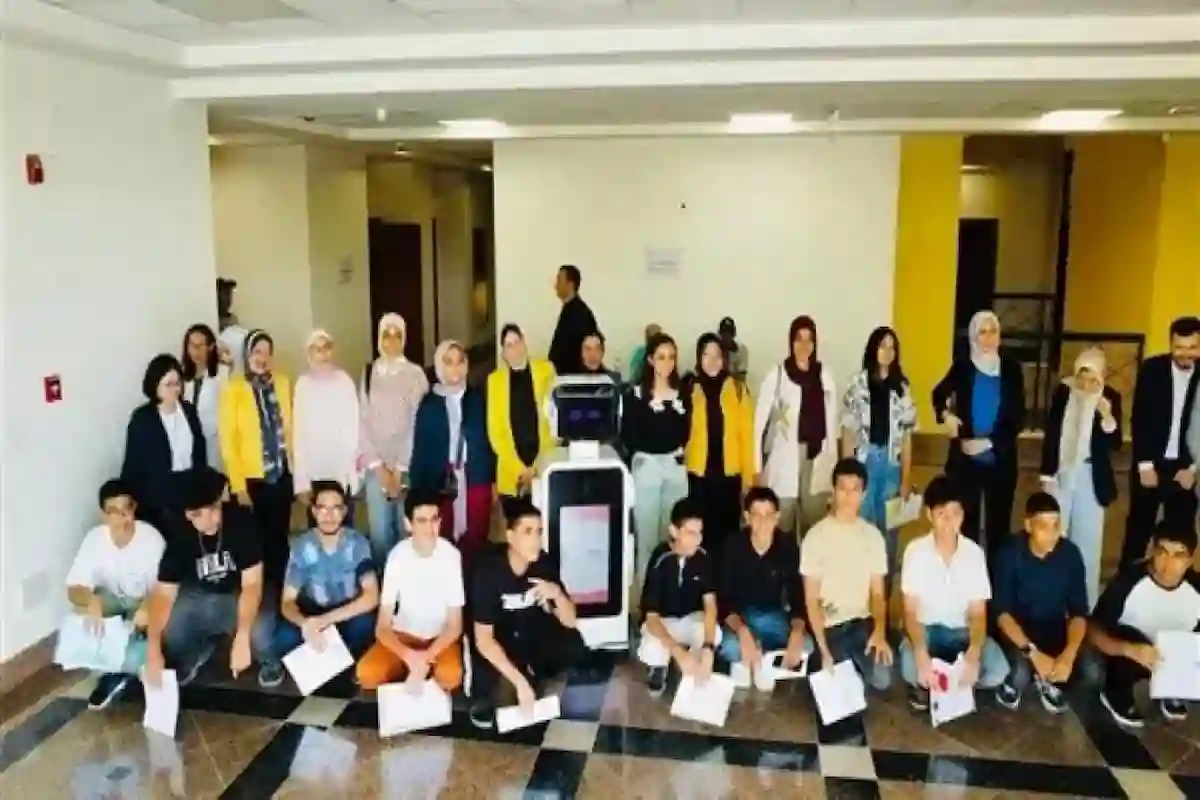 الروبوتات تدخل اختبارات القبول في معهد الكوزن المصري الياباني للمرة الأولى