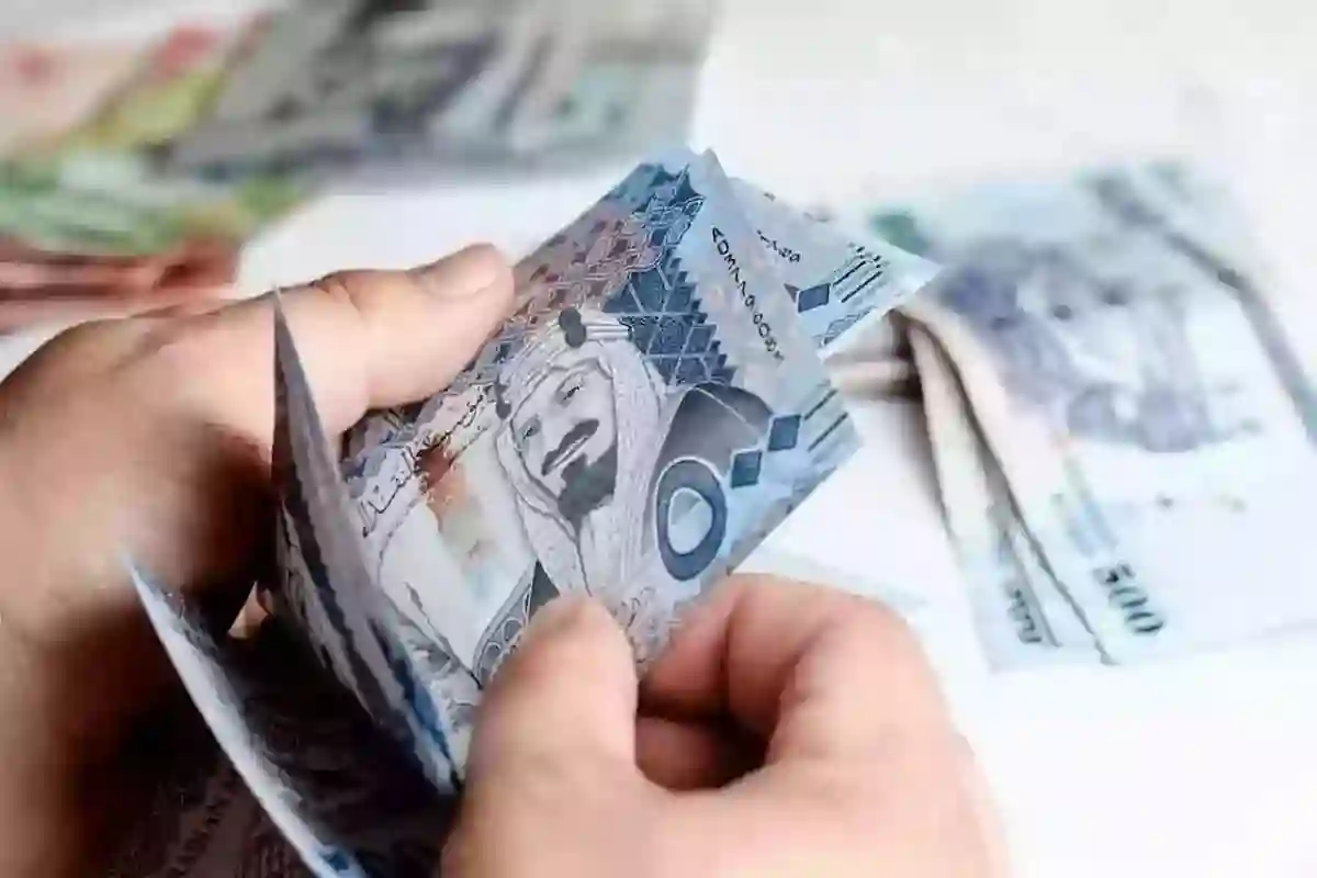 موعد إيداع رواتب العسكريين 