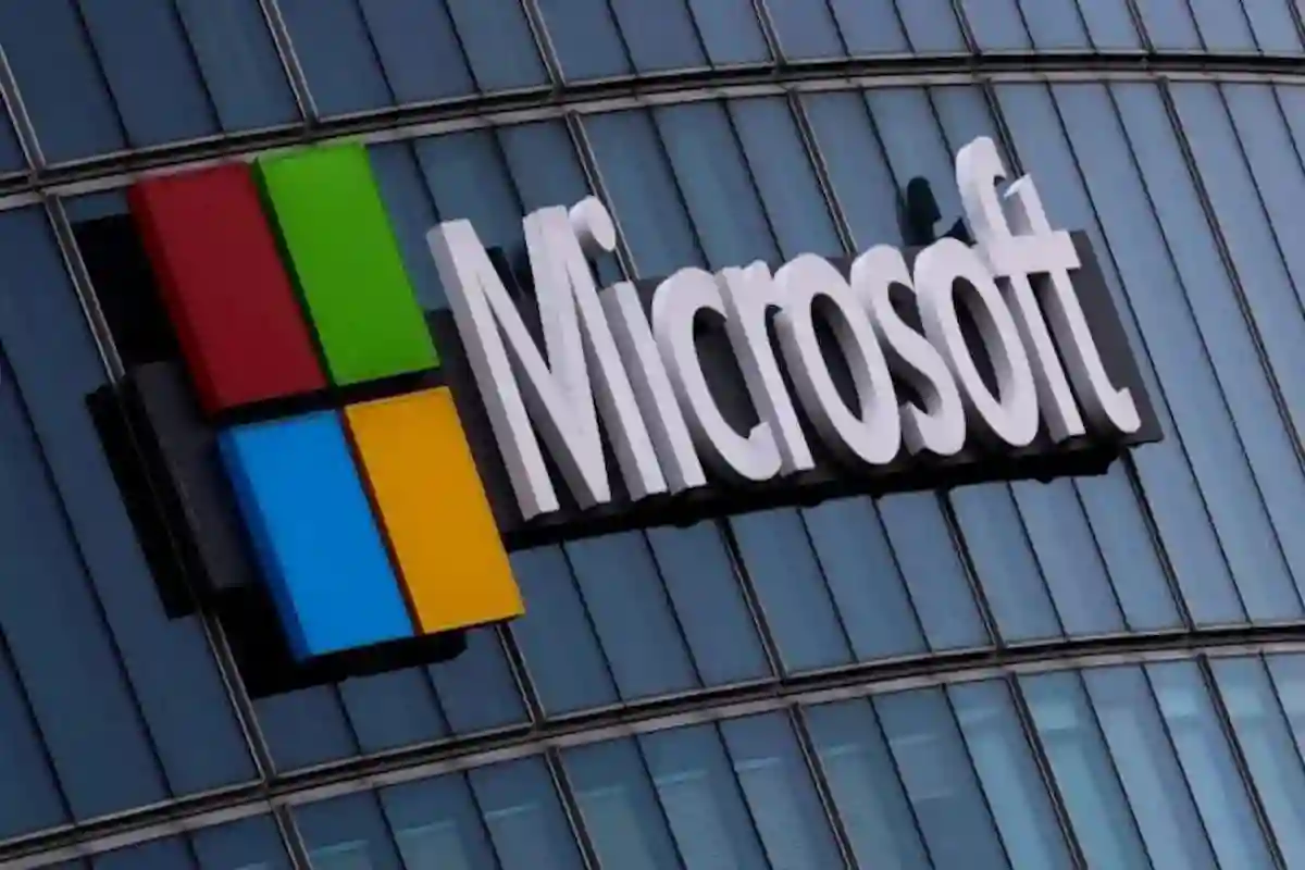 إيقاف تطبيق Microsoft Lens  ونقل قدراته إلى Microsoft 365 Copilot