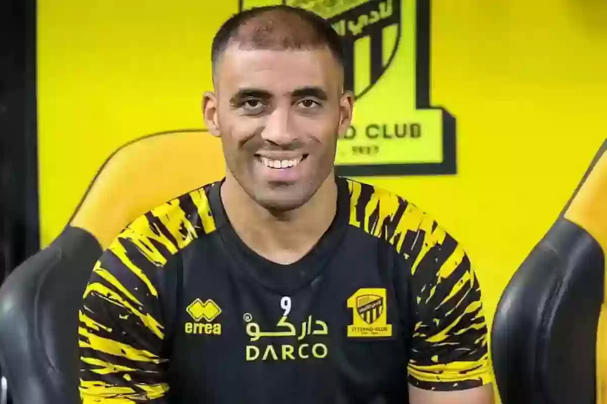 جلده المشجع بالسوط وتجلده لجنة الانضباط بالعقوبات!!