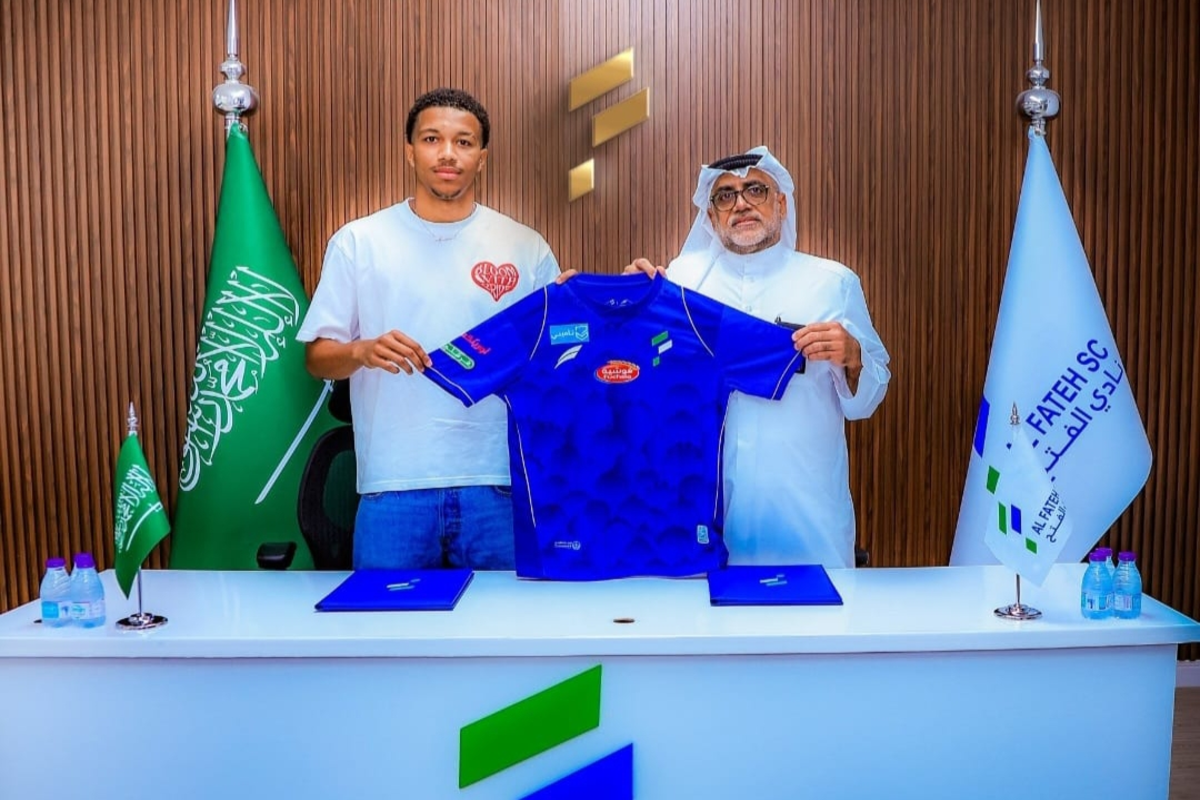 لاعب الرأس الأخضر 