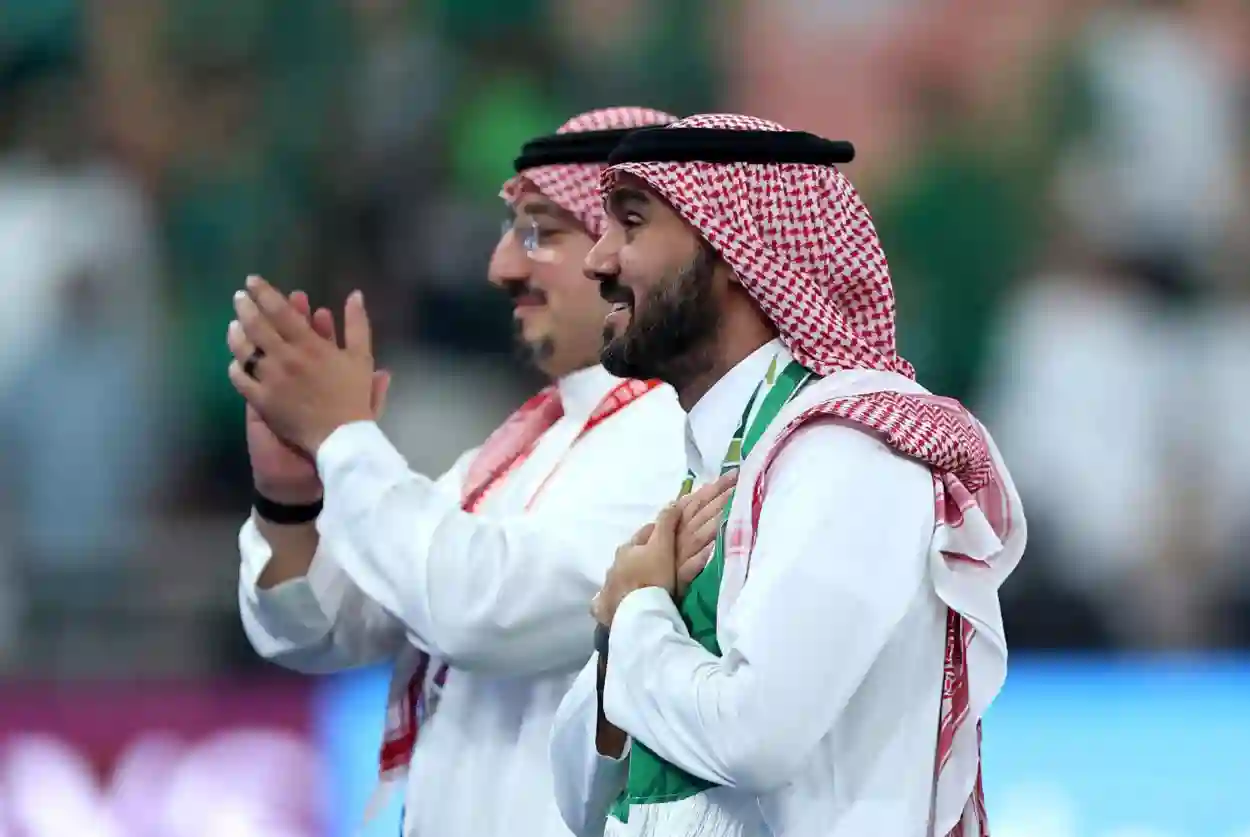  وزير الرياضة