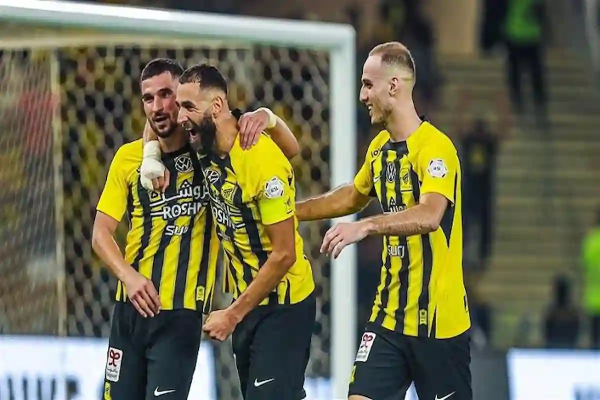 القحطاني يفتح النار على الجريس بعد مباراة الاتحاد والرائد في دوري روشن