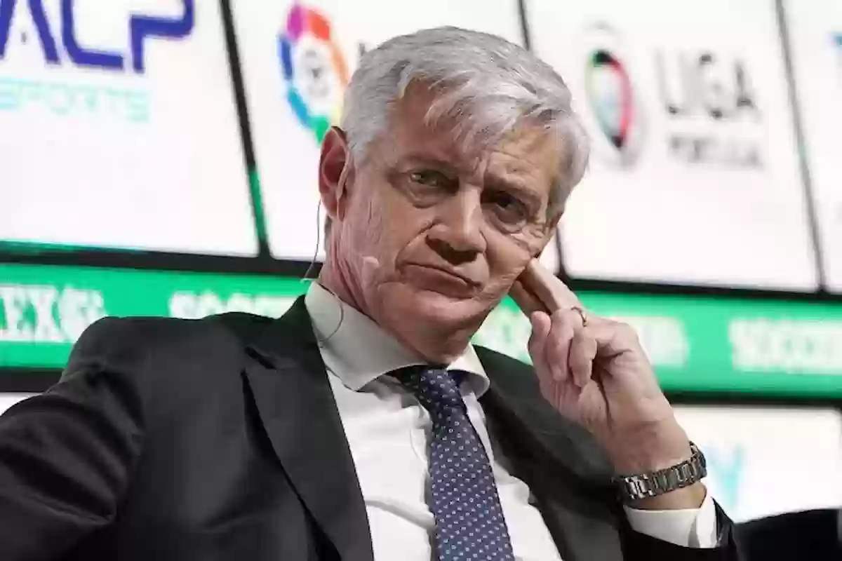 رئيس الاتحاد يفجرها