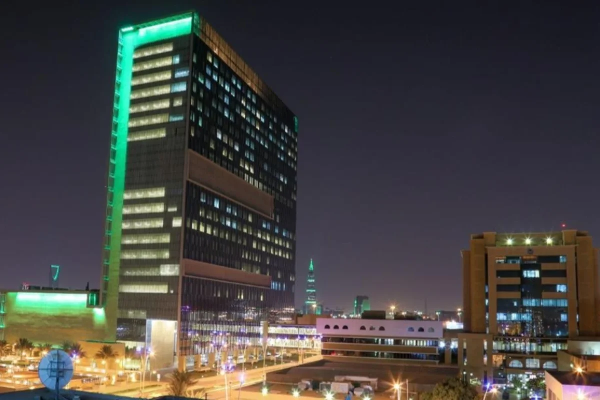تخصصي الرياض ومستشفى جامعة الملك خالد
