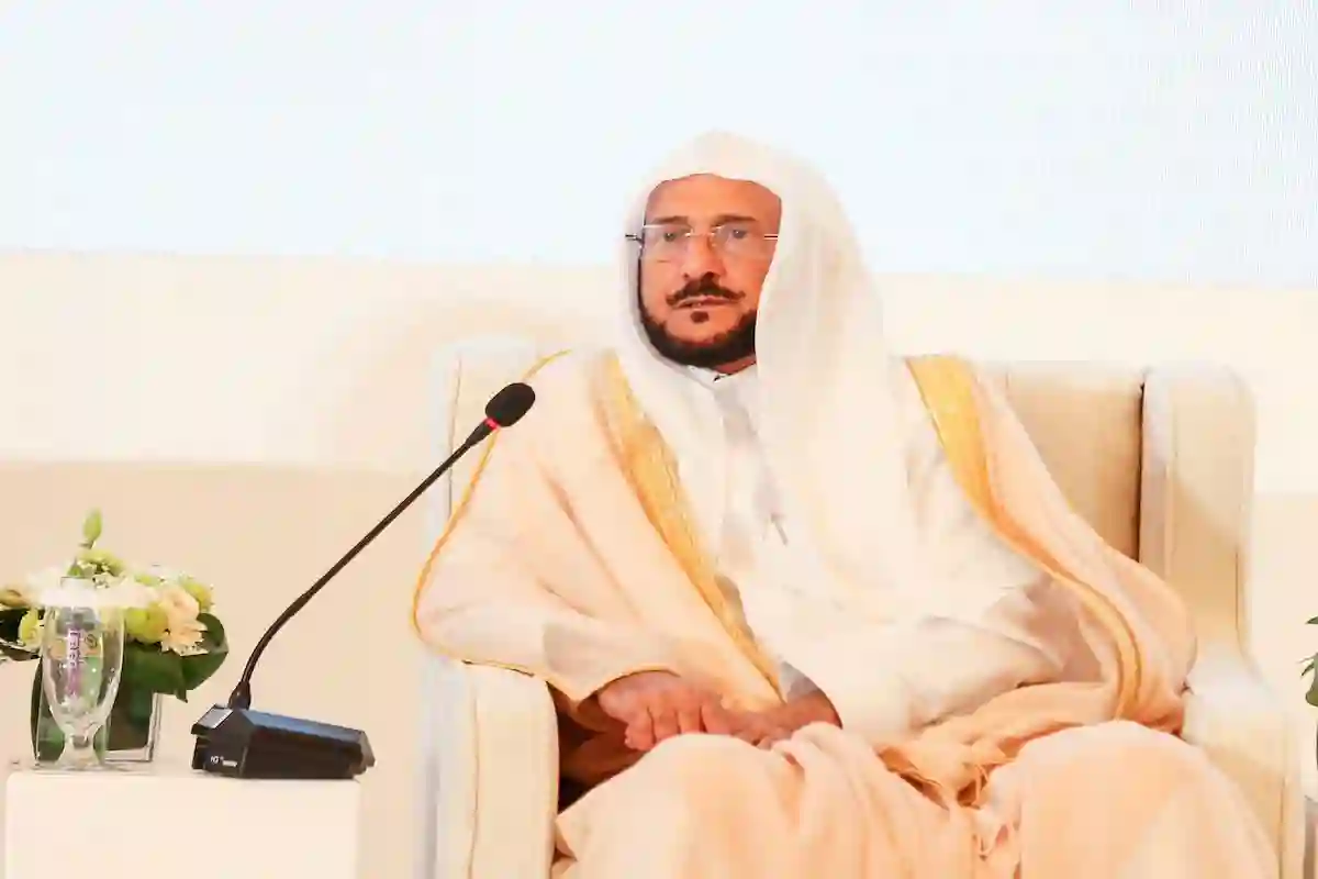 توجيه وزير الشؤون الإسلامية لخطباء الجمعة حول فضل العلم ودور الأسرة والمعلمين