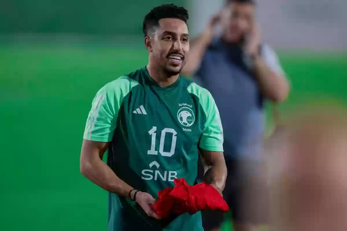 سالم والبريكان يغادران مع بعثة المنتخب السعودي