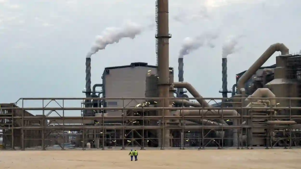 إلغاء المقابل المالي على العمالة الوافدة في الصناعة السعودية ودلالاته الاقتصادية