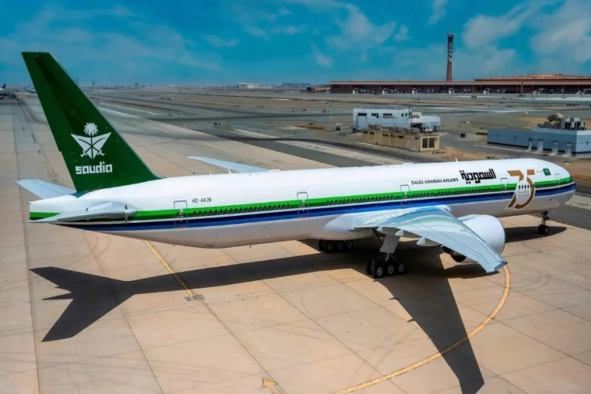 طيران السعودية 