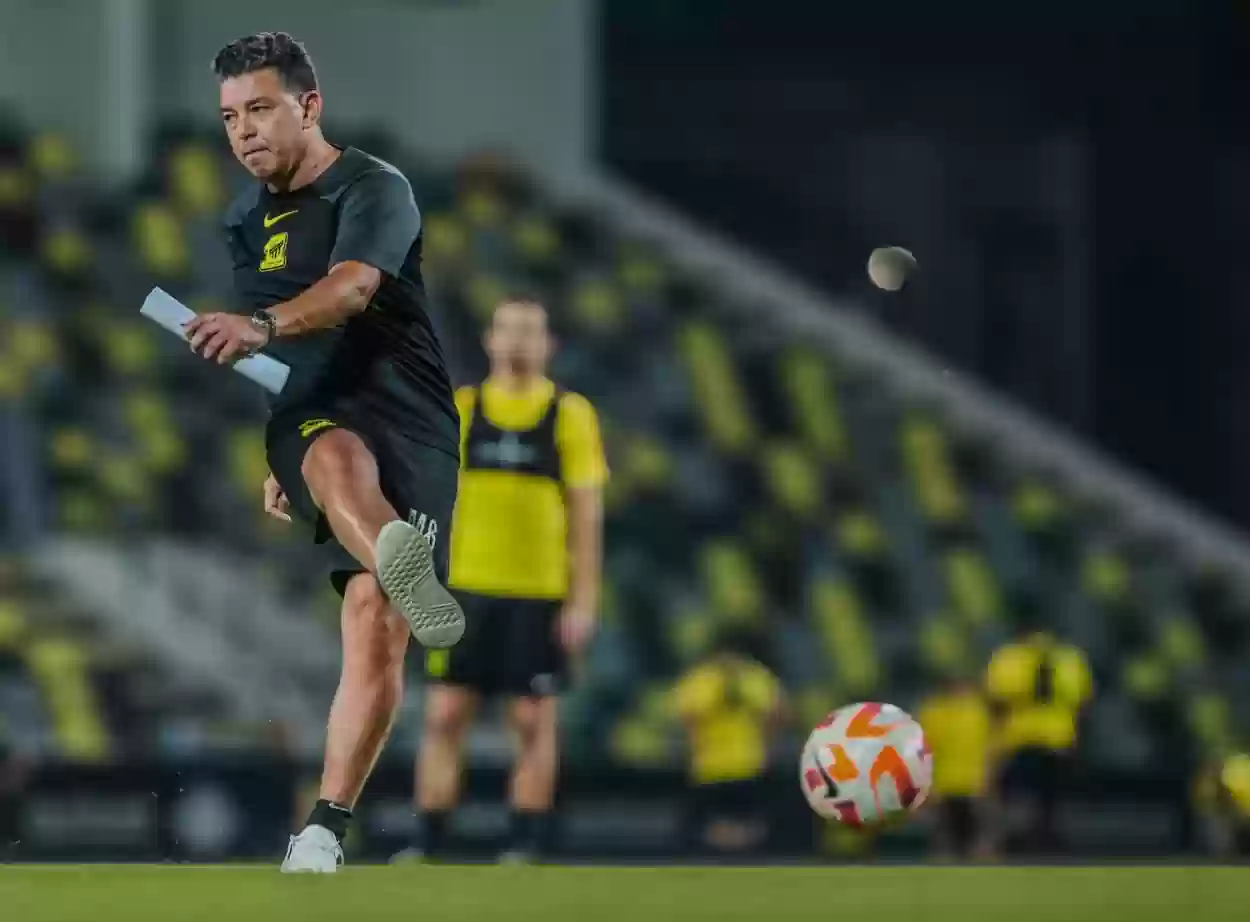 النصر في مهمة صعبة أمام الاتفاق والاتحاد باحثًا عن التعويض جماهيره