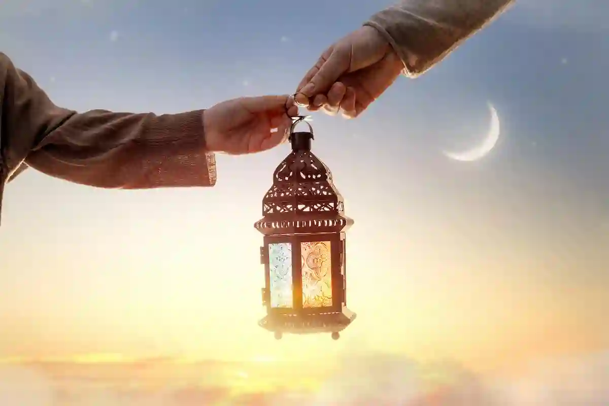  خبير طقس ومناخ سعودي يعلن عن موعد بداية أول أيام عيد الفطر المبارك