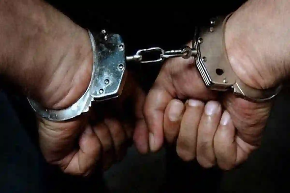 ضربات أمنية متزامنة تُسقط مروّجين ومهرّبين في 6 مناطق بالمملكة. 