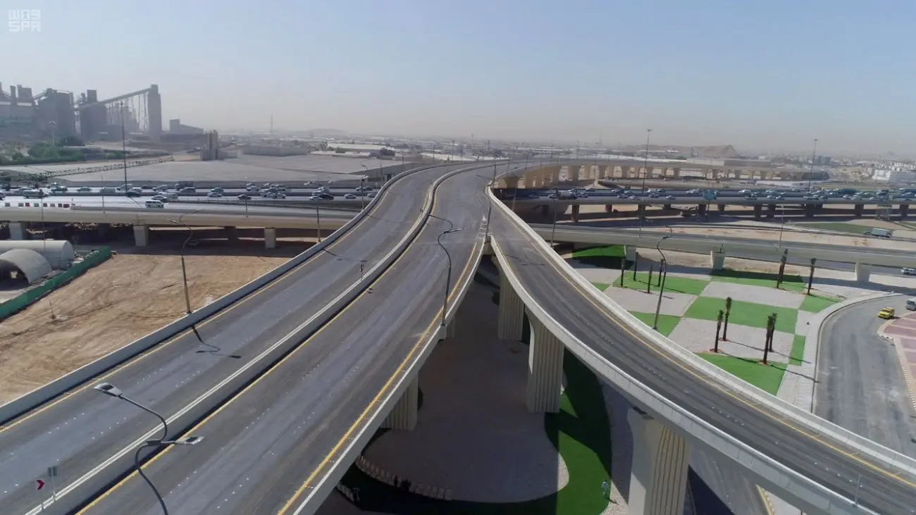 آخر تطورات مشروع تطوير الجسر المعلق في الرياض وتحسين الحركة المرورية