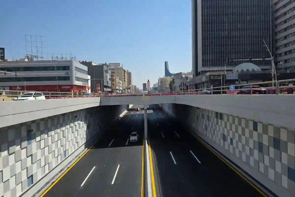 افتتاح نفق الملك فهد بالخبر بعد أعمال الصيانة لتعزيز السلامة وانسيابية الحركة المرورية