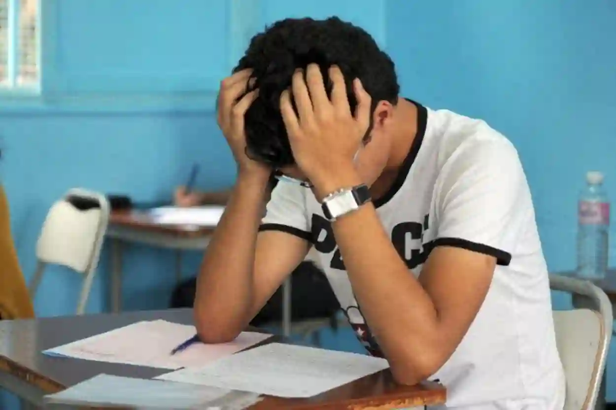العنف في المؤسسات التربوية بتونس: تهديد للمستقبل التعليمي وضرورة استعادة لغة الحوار