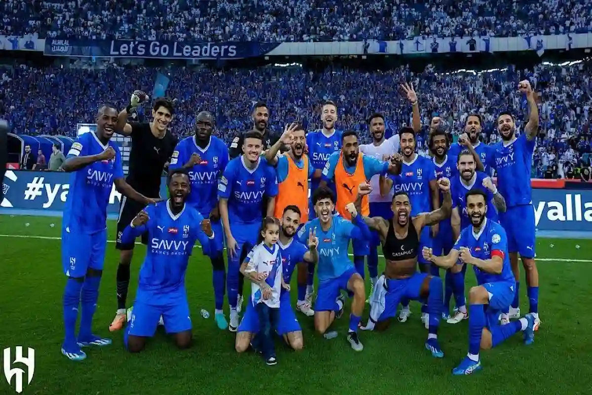 يظهر انزعاج نجوم نادي الهلال السعودي بسبب عصبية المدرب البرتغالي!
