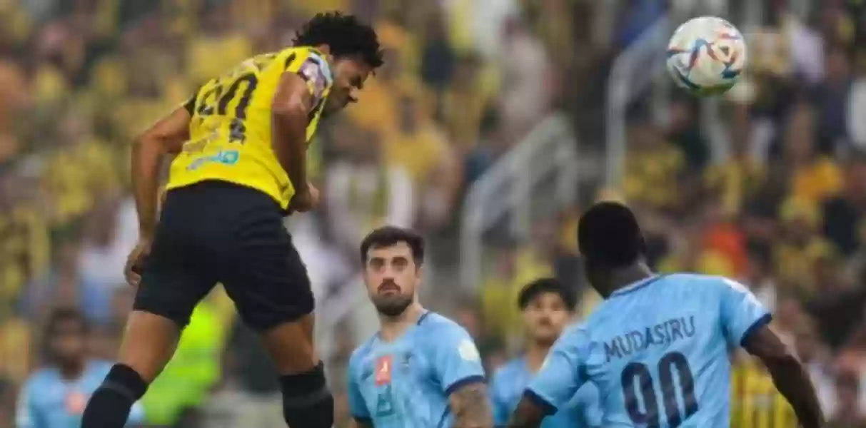 لقاء سابق بين الاتحاد والهلال