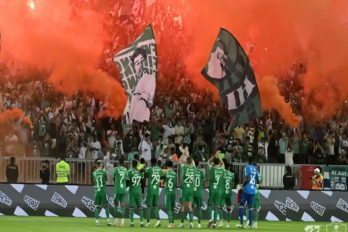 رئيس الأهلي يوجه رسالة للجماهير بعد ضرب موعد ناري مع الهلال بالآسيوية