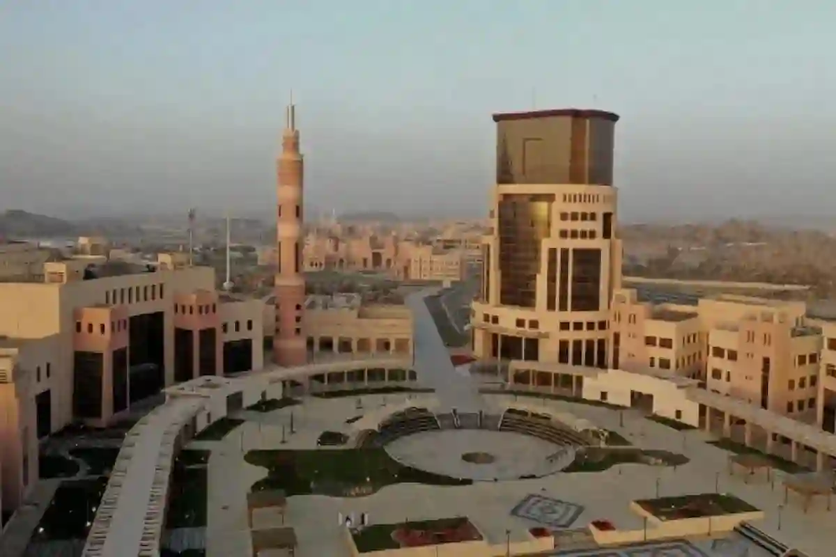 جامعة الملك خالد تعلن وظائف أعضاء هيئة التدريس بنظام العقود وفرص التطوير الأكاديمي