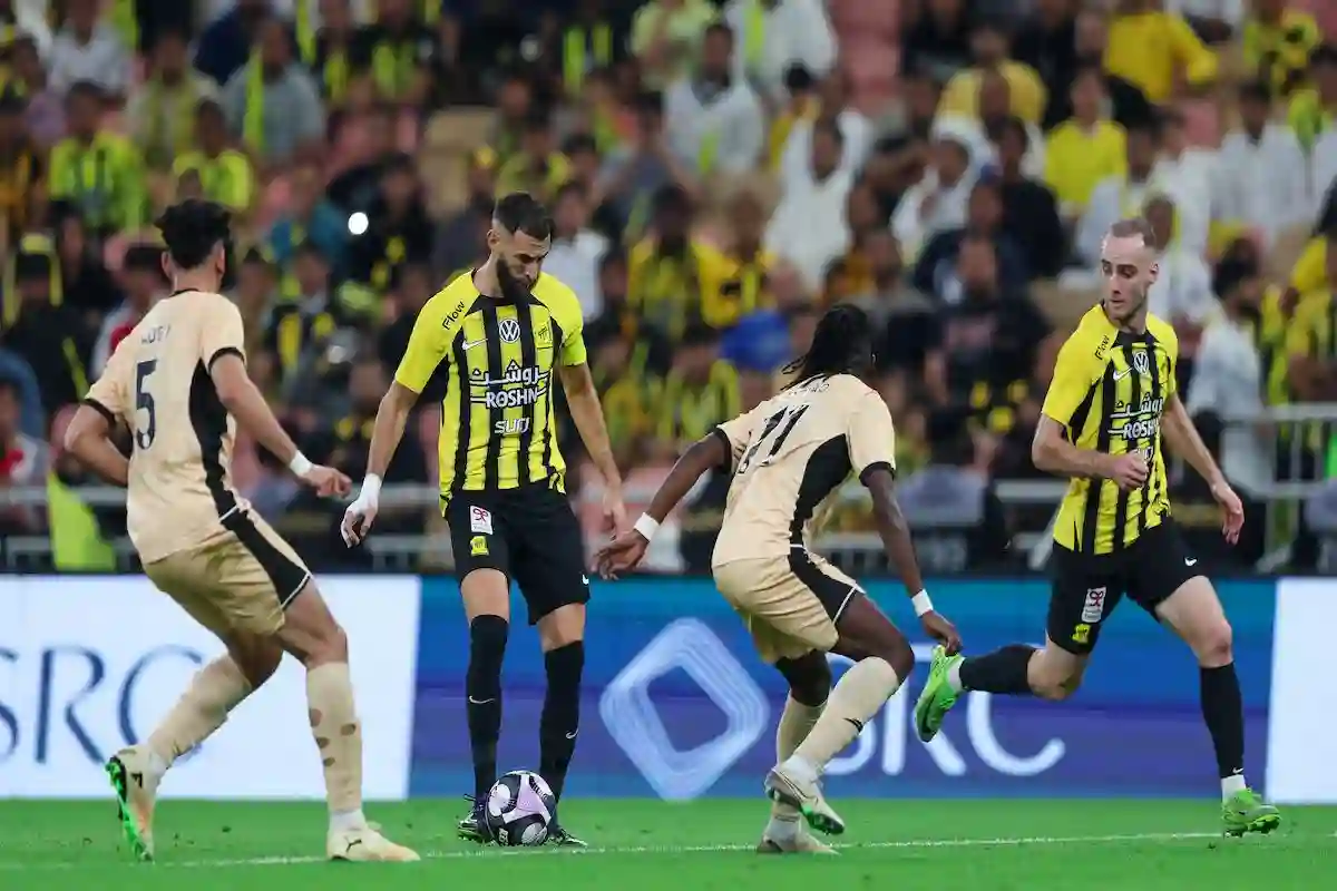  آل الشيخ يتوقع نتيجة قمة الشباب والاتحاد في نصف نهائي كأس الملك