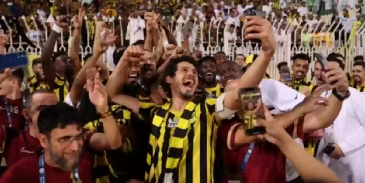 حجازي أثناء ليلة التتويج بدوري روشن