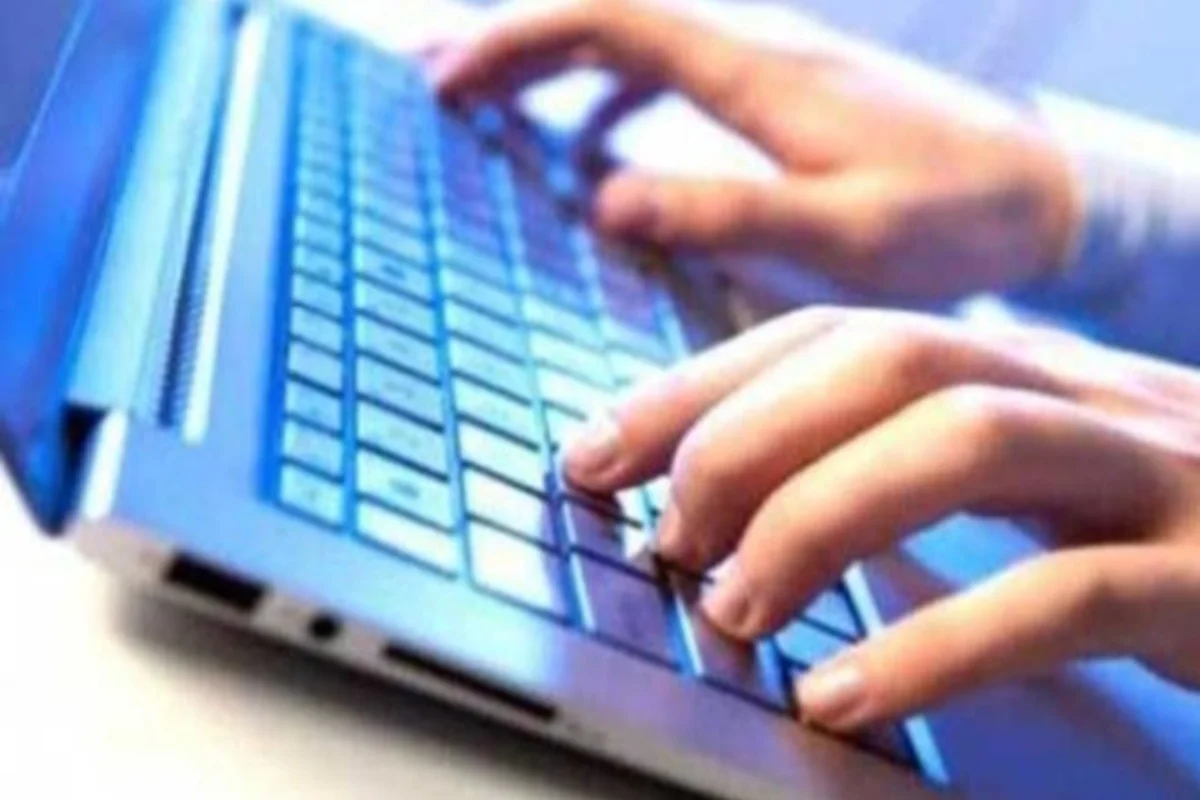 صورة معبرة عن تسجيل الطلاب والطالبات