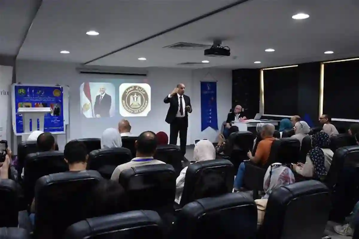 مديرية العمل بالإسماعيلية تطلق ندوات تعريفية بقانون العمل الجديد لتعزيز الوعي المهني